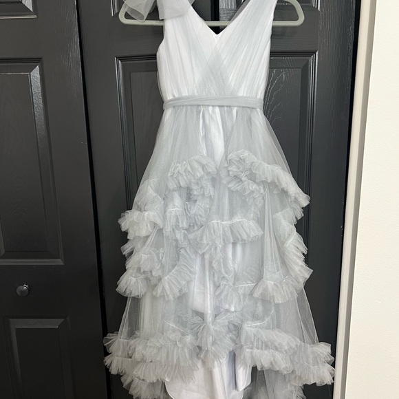 Girls Formal Ballgown/Flower girl dress - Picture 4 of 4